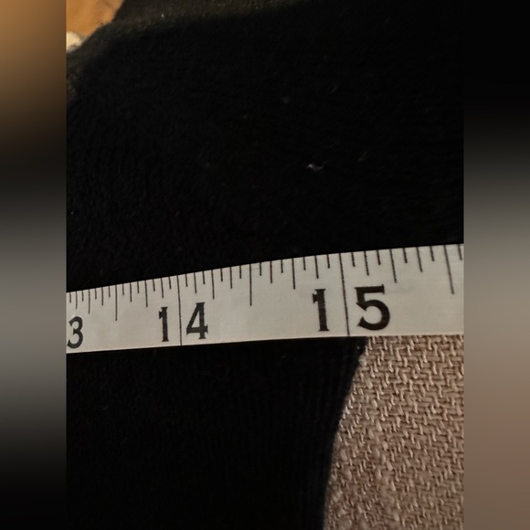 Lululemon knitted merino wool crewneck black sweater - Picture 4 of 4